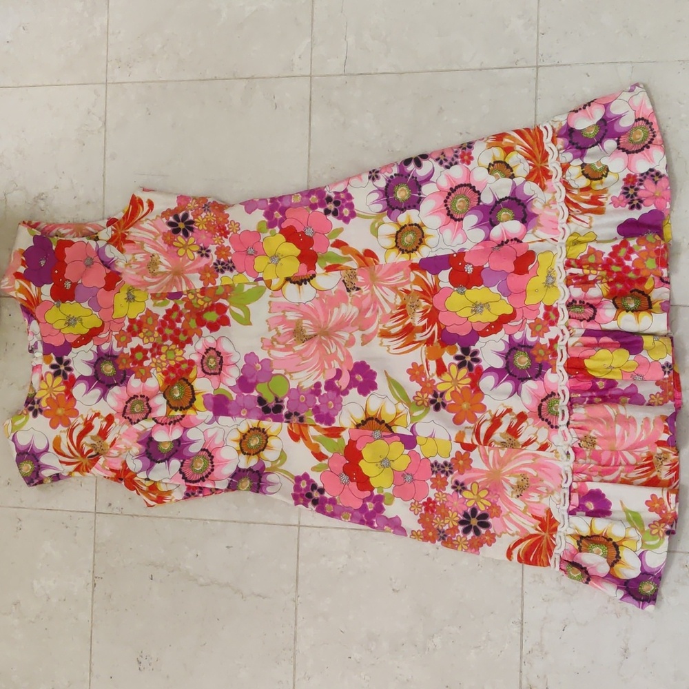 Vintage Liberty Circle Retro Psychedelic Shift Dress from the 1960s 🌺